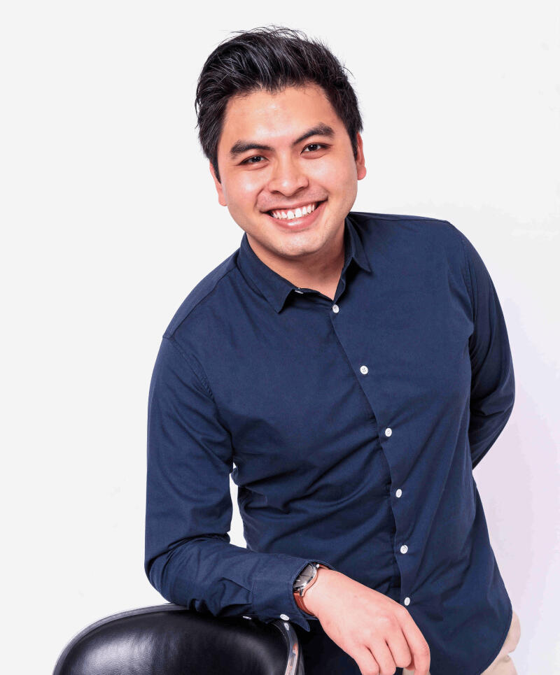 Zulhafni Zulkeflee - I am a public speaking and communication coach and I want to help you improve your speaking confidence in all aspects of your life